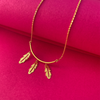 Beautiful 22K gold chain with three leaves hanging from the centre