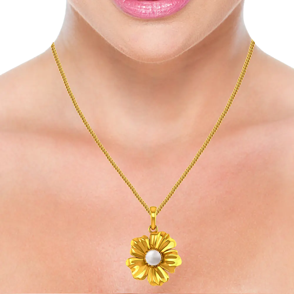 14K Flower shaped pendant with a pearl design