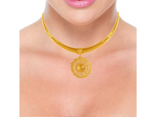 Uniquely crafted 22k gold choker with a round pendant