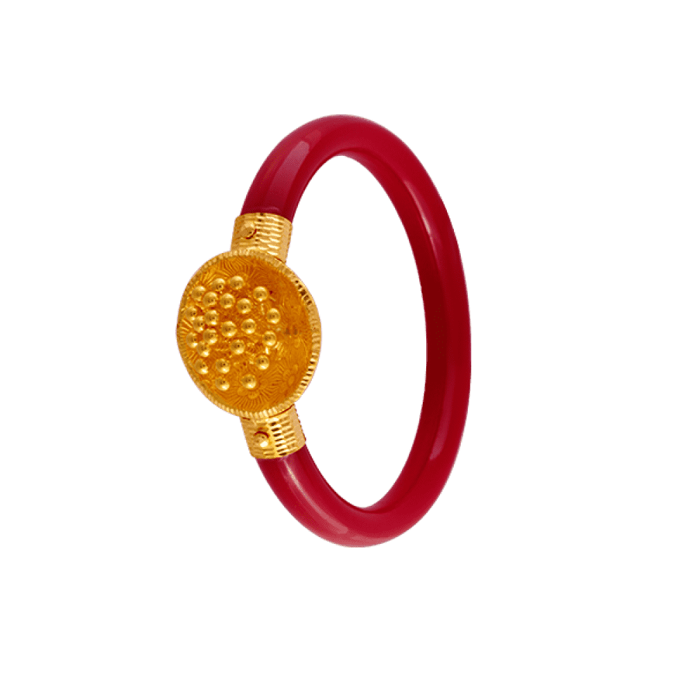 Senco Gold & Diamonds - A huge collection of 'Shankha-Pola' bangles to go  with your traditional red & white saree. Pick your favourite! | Facebook