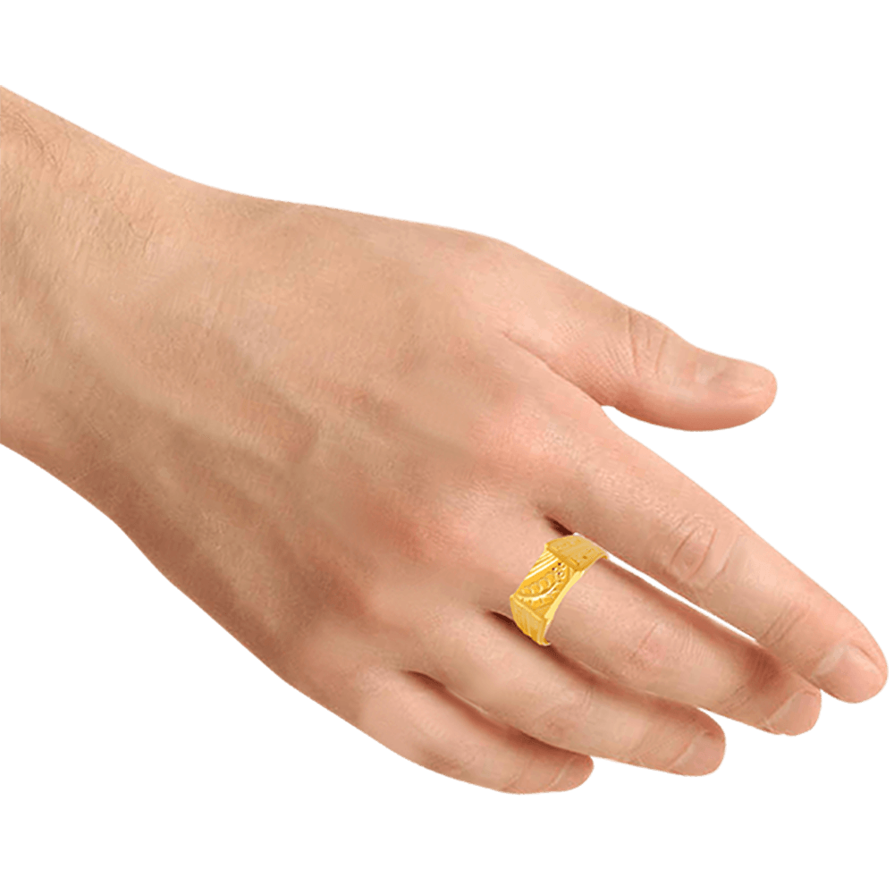 CaratLane 18K Yellow Gold and Diamond Ring : Amazon.in: Fashion