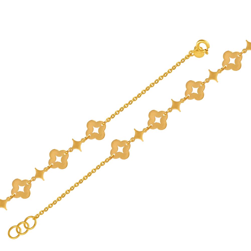 22K gold bracelet with a string of clover-inspired motifs 